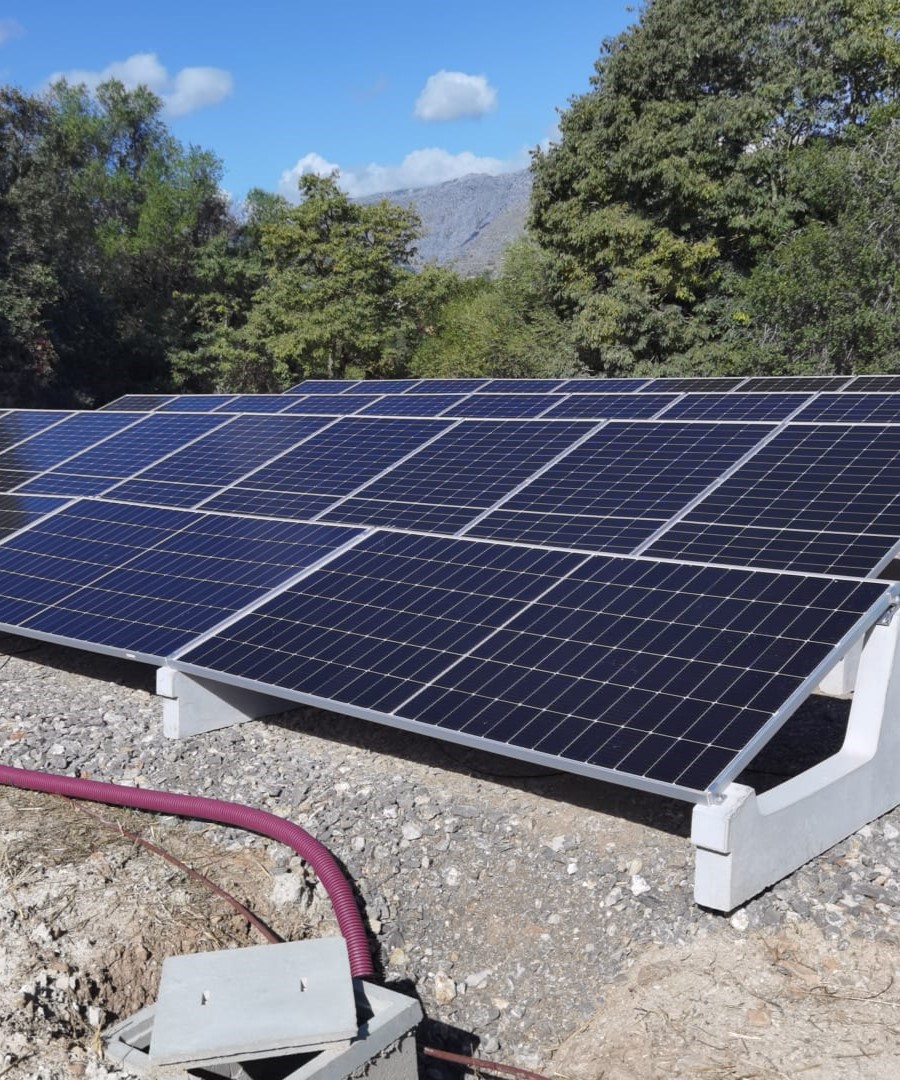 Instalación de paneles solares fotovoltaicos